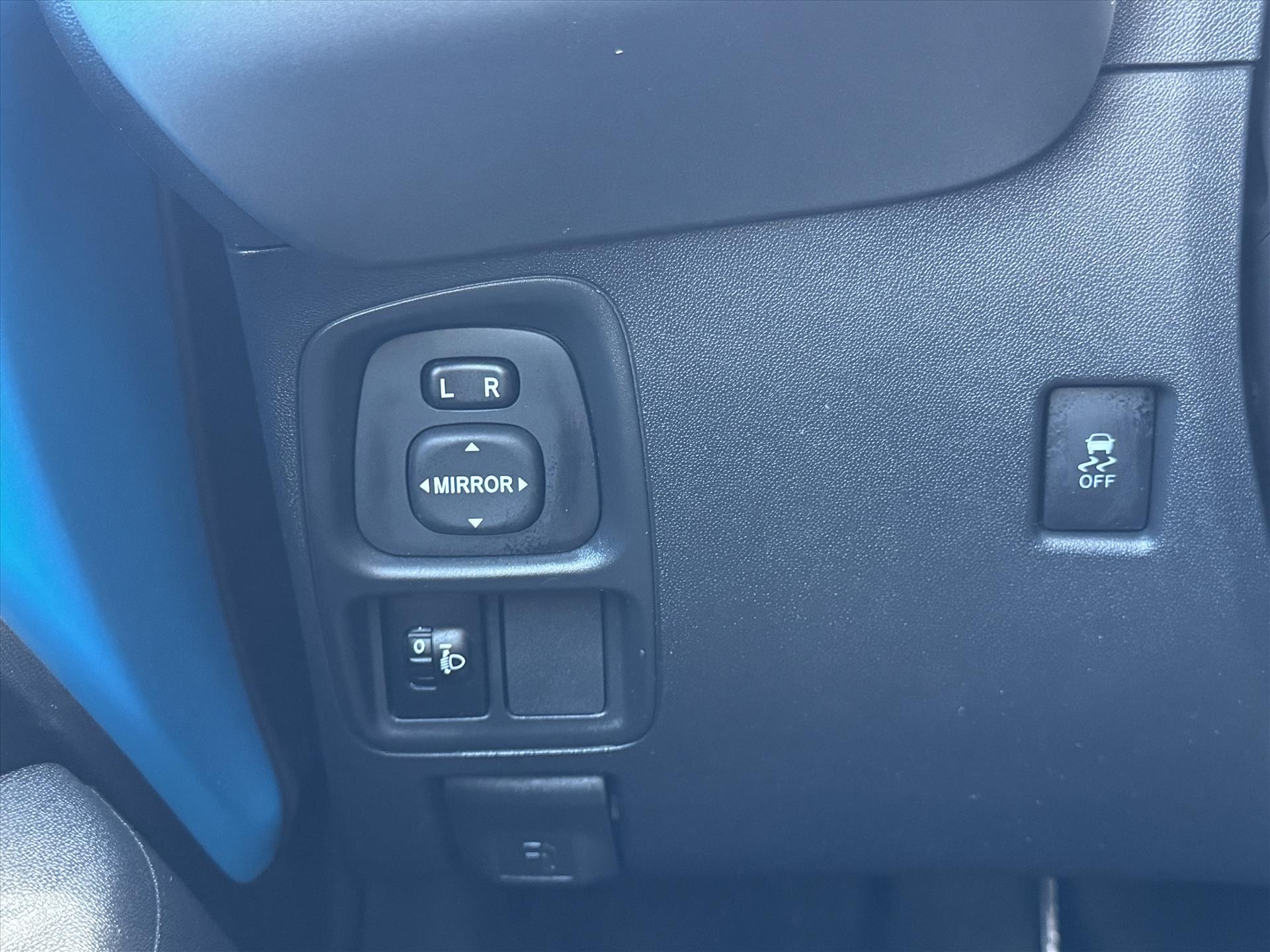 43836009-26.jpg