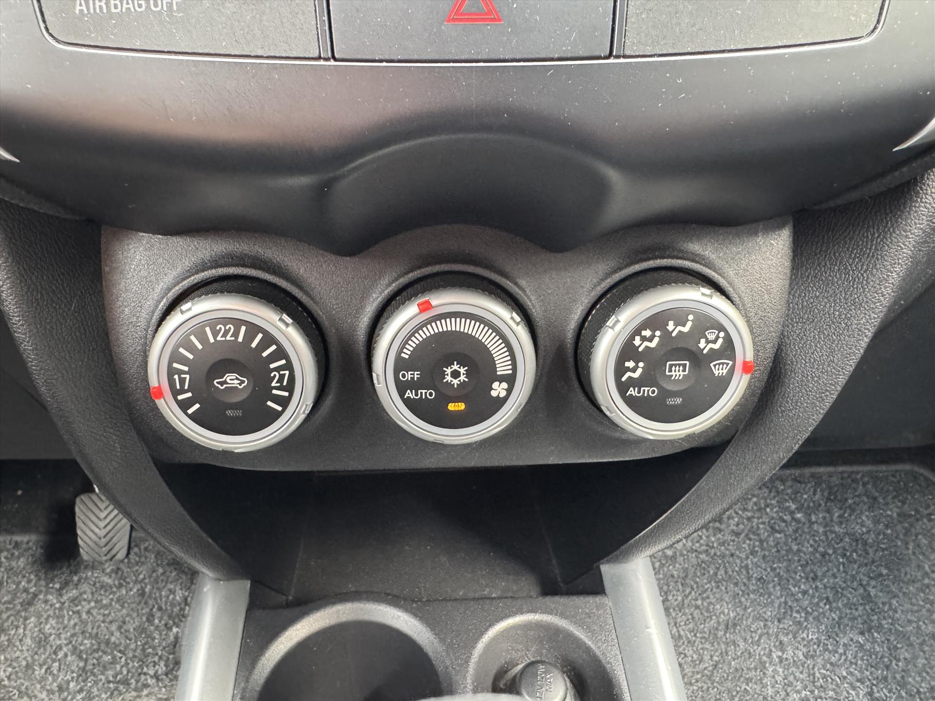 44984390-18.jpg
