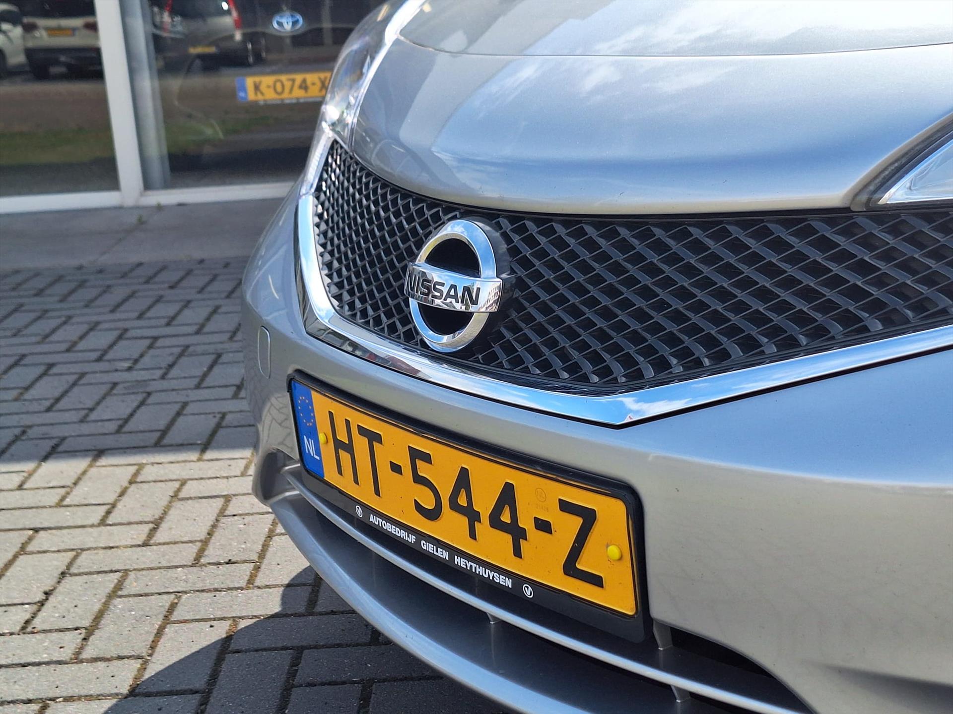 45802938-2.jpg