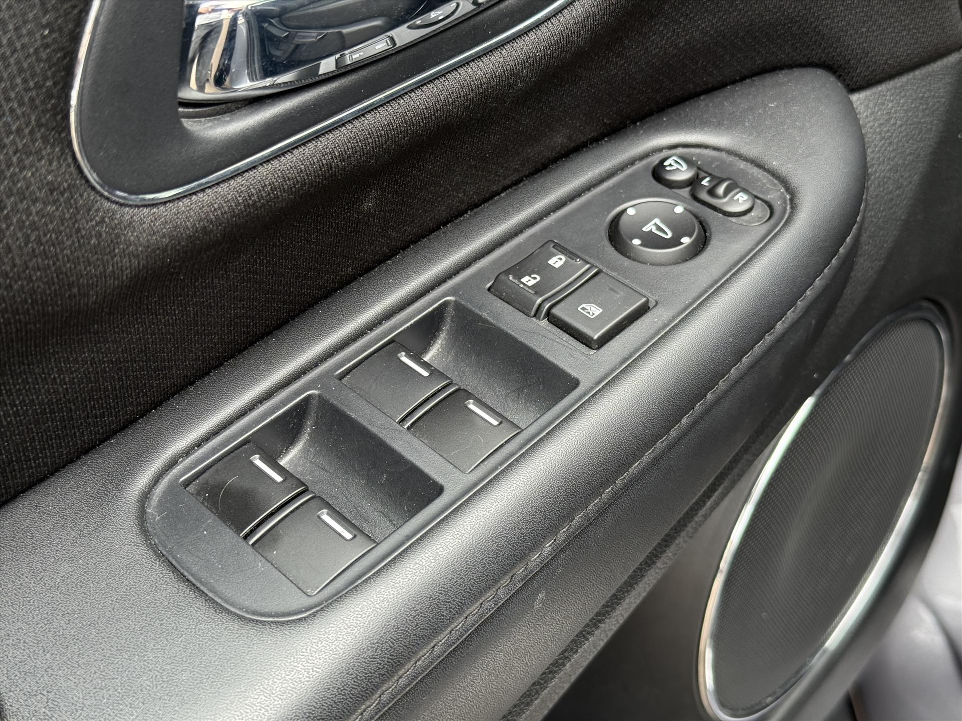46154775-18.jpg