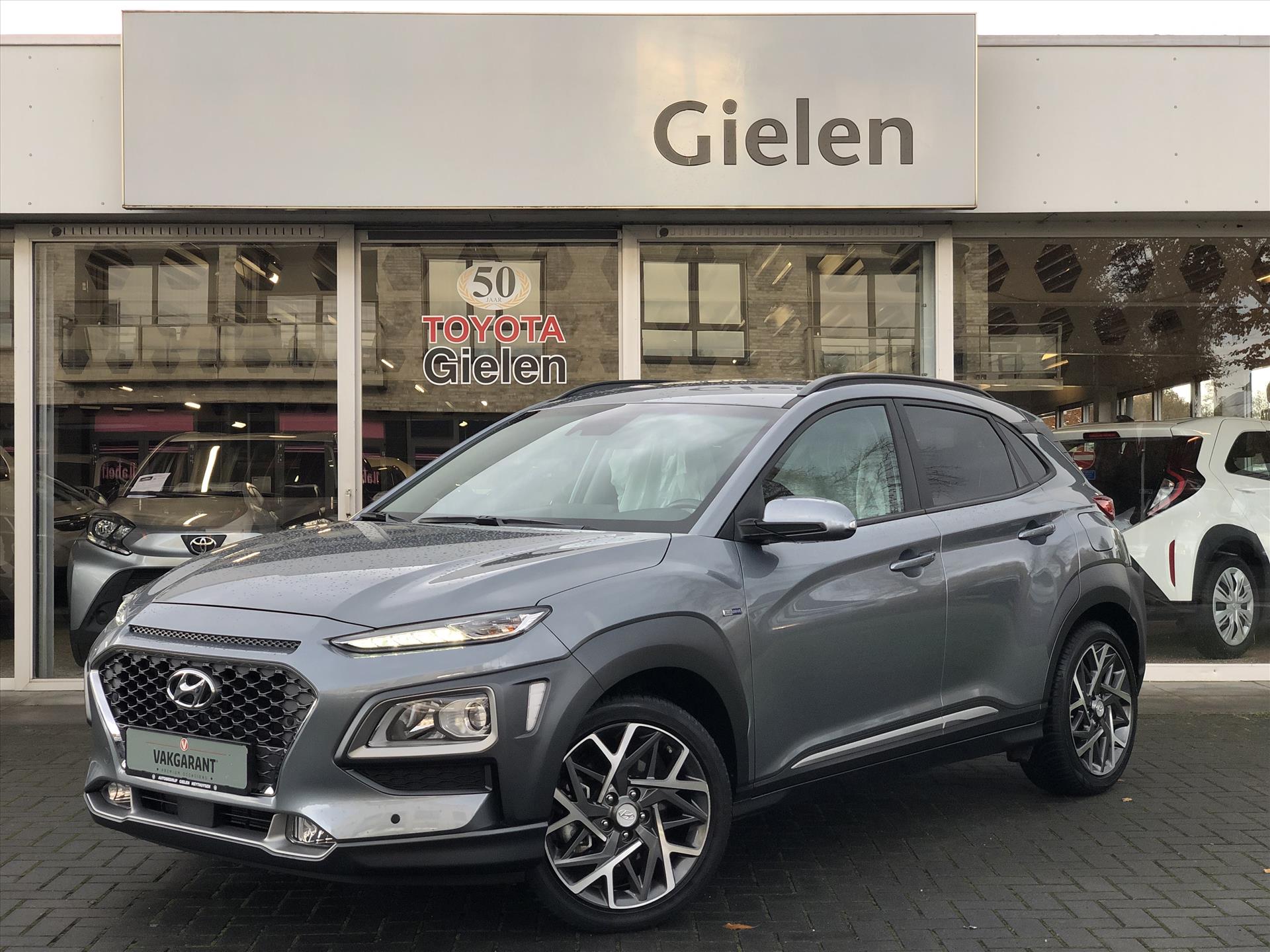 Hyundai KONA 1.6 GDI HEV Fashion | Trekhaak, Half leer, Stoel + Stuurverwarming, Navigatie, Carplay, Privacy Glass, Weinig KM,1.300KG Trekgew 41325855-0.jpg | Autobedrijf Gielen