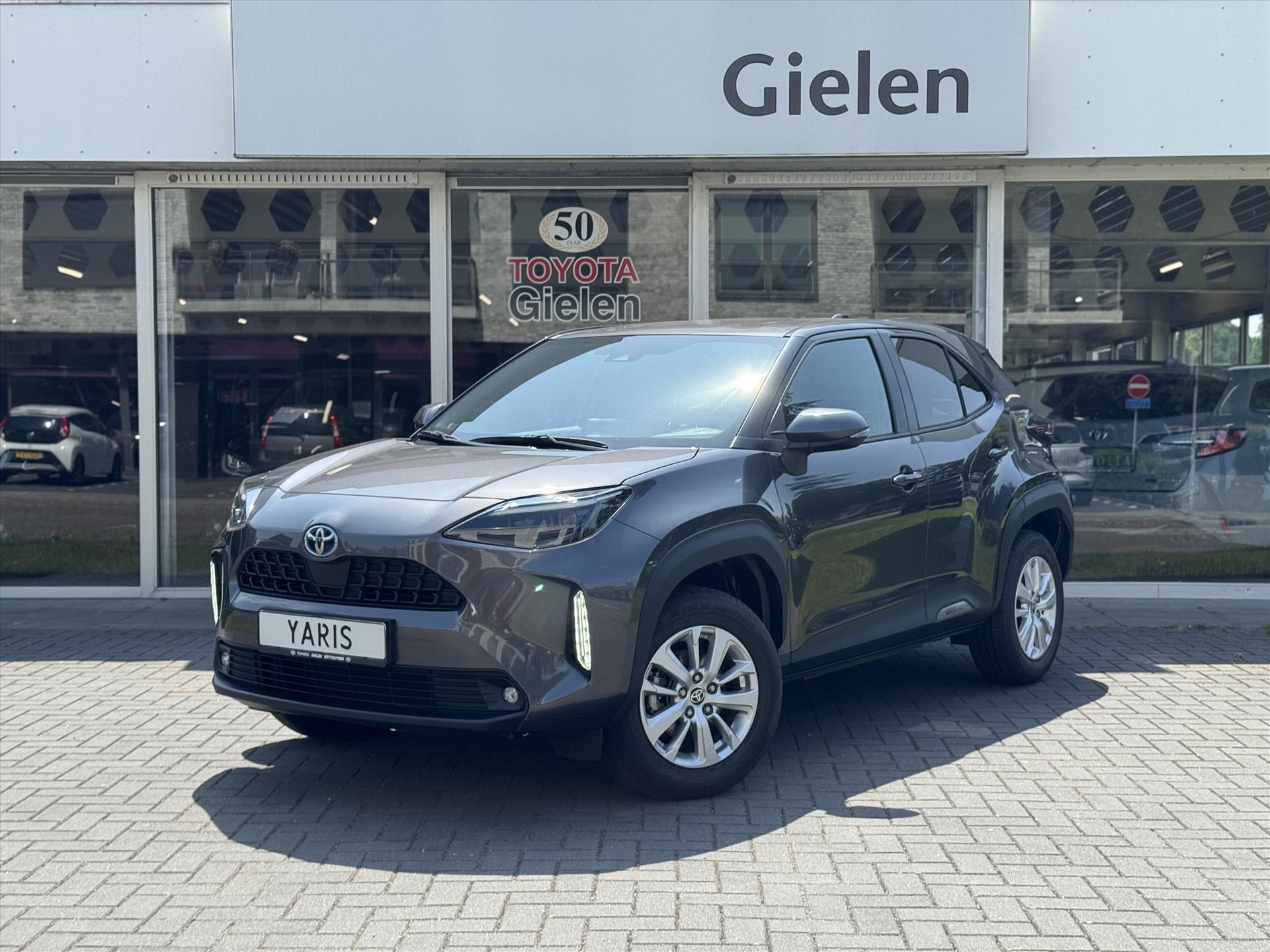 Toyota Yaris Cross 1.5 Hybrid Dynamic Plus | Smart connect, Stoel + Stuurverwarming, Keyless, Parkeercamera, DAB, LED 45591971-0.jpg | Autobedrijf Gielen